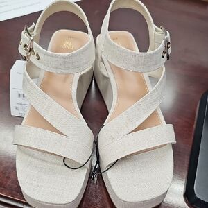 Time and Tru Neutral Linen-Textured Platform Wedges - Light Beige